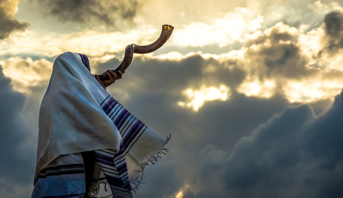 יחצ