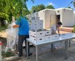 לקראת ראש השנה: סלי חג חולקו לדיירי בית גיל הזהב "חרמון" בקריית גת